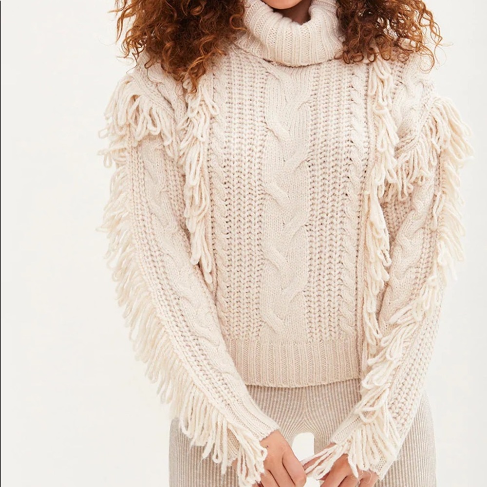FRINGE TURTLENECK SWEATER